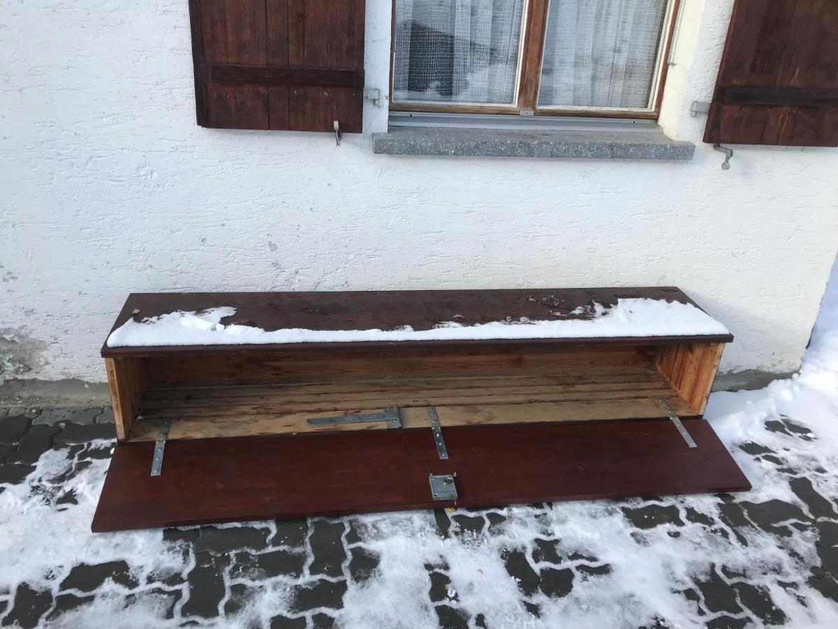 Ferienwohnung Im Chalet Boubou Wiler Екстер'єр фото